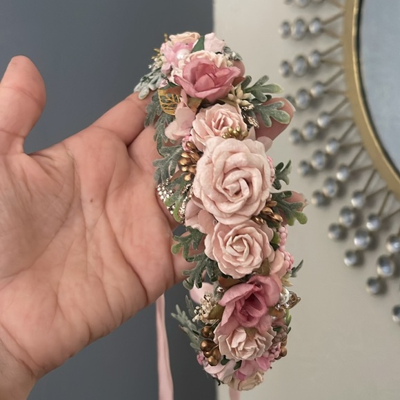 Floral headband - Picture 2 of 4